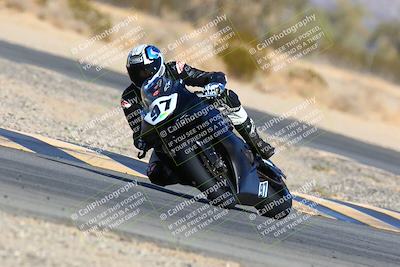 media/Jan-16-2022-CVMA (Sun) [[7f3d92989d]]/Race 2 Supersport Middleweight/